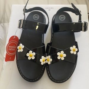 Black wedge daisy sandals